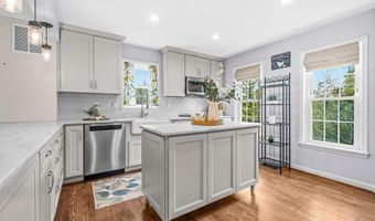20 S MONTANA St, Arlington, VA 22204