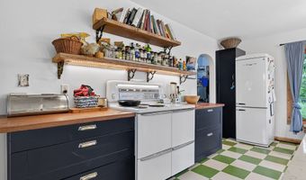 N8421 County Rd D, Algoma, WI 54201