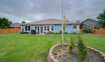 927 Jasara Cir, Baldwin City, KS 66006