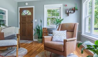 47 Sunnyside Dr, Athens, OH 45701