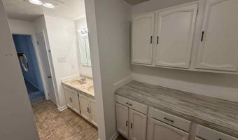 263 W Taxiway Dr, Albany, KY 42602