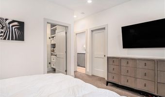 7277 Schoolhouse Dr SE 6, Ada, MI 49301