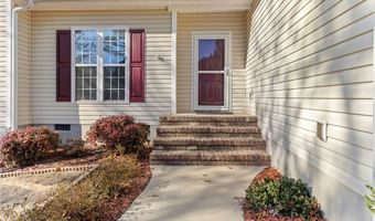 610 Seymour St, Aberdeen, NC 28315