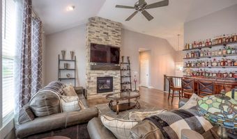 1318 N 160th Ter, Basehor, KS 66007