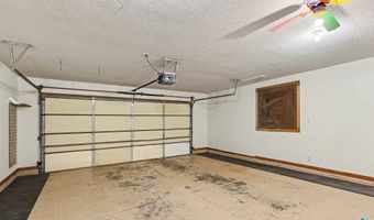 2051 Arbor Rdg, Brookings, SD 57006