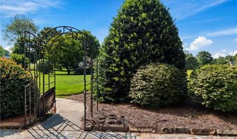 137 Hidden Creek Dr, Advance, NC 27006