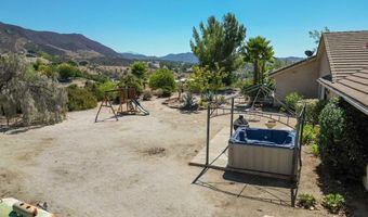 40487 Rock Mountain Dr, Fallbrook, CA 92028