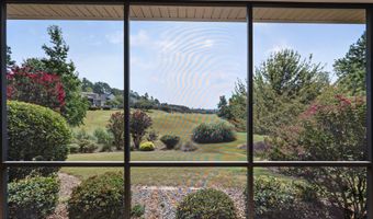 915 Steeplechase Rd, Aiken, SC 29803