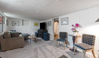 818 Chelsea Ave, Columbus, OH 43209
