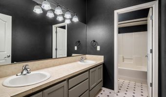 19157 GENTRY HIGHLANDS Ln, Oregon City, OR 97045