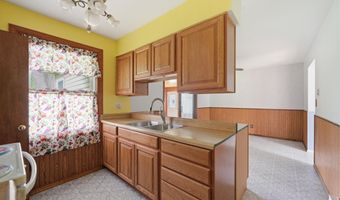 11717 E Edgewater Rd, Albany, IN 47320