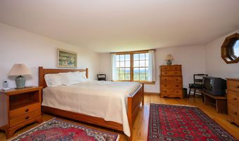 57 Darling Ln, Barnet, VT 05821