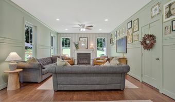 1408 CAPE ST CLAIRE Rd, Annapolis, MD 21409