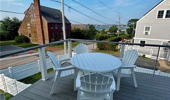 433 Wolcott Ave, Middletown, RI 02842