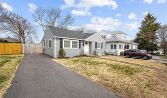 21 Delway Rd, East Providence, RI 02914