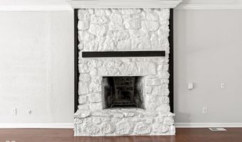 721 Pioneer Dr, Indianapolis, IN 46217