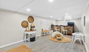 24 Sawyer Pl, Albany, NY 12208