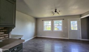 208 Riggs St, Athens, TN 37303