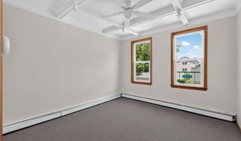 25 W 15TH St #4, Bayonne, NJ 07002