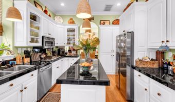 1456 Beach Blvd, Biloxi, MS 39530