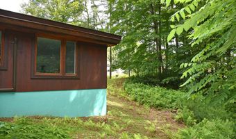 26 Woodland Dr, Barre, VT 05641