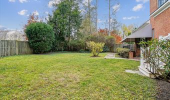 5704 MAIDEN Ln, Bethesda, MD 20817