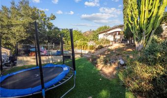 2220 Dippon Ln, Escondido, CA 92027