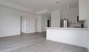 425 AVENUE C 501, Bayonne, NJ 07002