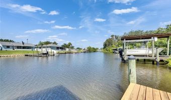 318 LOOKOUT Dr, Apollo Beach, FL 33572
