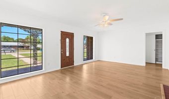 402 E Poplar St, Atmore, AL 36502