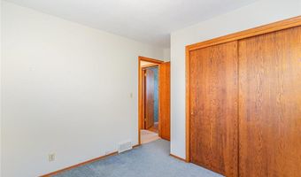 13197 132nd St W, Apple Valley, MN 55124