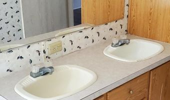 1136 Harristown Rd, Bonneau, SC 29431
