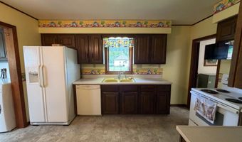 303 S Clark St, Bassett, NE 68714
