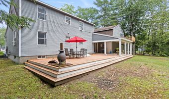 15 S Ridge Dr, Standish, ME 04084