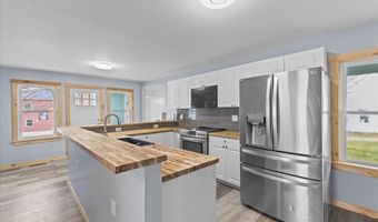 186 N Main St, Bakersfield, VT 05441