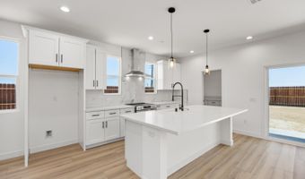8248 Willow Ave, California City, CA 93505