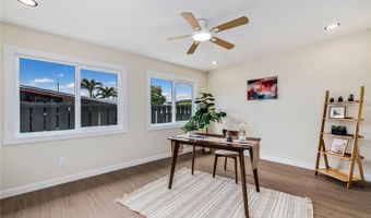 7211 Aipo Pl, Honolulu, HI 96825