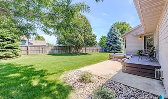 216 W Mountain Ash St, Brandon, SD 57005