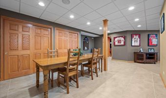 1928 N Ridge Ave, Arlington Heights, IL 60004