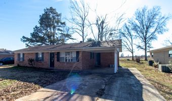 405 Dent St, Bay, AR 72411