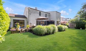 68 Argyle Rd, Albertson, NY 11507