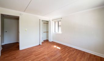 126 Triangle St APT B33, Danbury, CT 06810