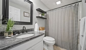 2 Taylor Mill Rd 1, Atkinson, NH 03811