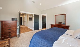 2885 NW Perlette Ln, Bend, OR 97703