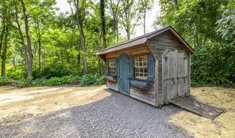 72 Harvey Rd, Ridgefield, CT 06877