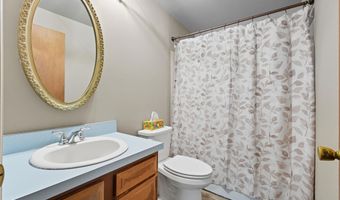 902 Mechanic St, Angola, IN 46703