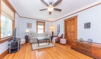 1123 W Huron St, Ann Arbor, MI 48103
