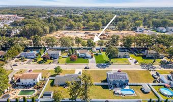 23 Pelican Dr, Bayville, NJ 08721