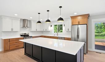 33944 Overton Cir, Adel, IA 50003