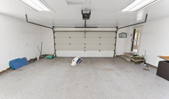 114 E HOLLY Dr, Lincoln, DE 19960
